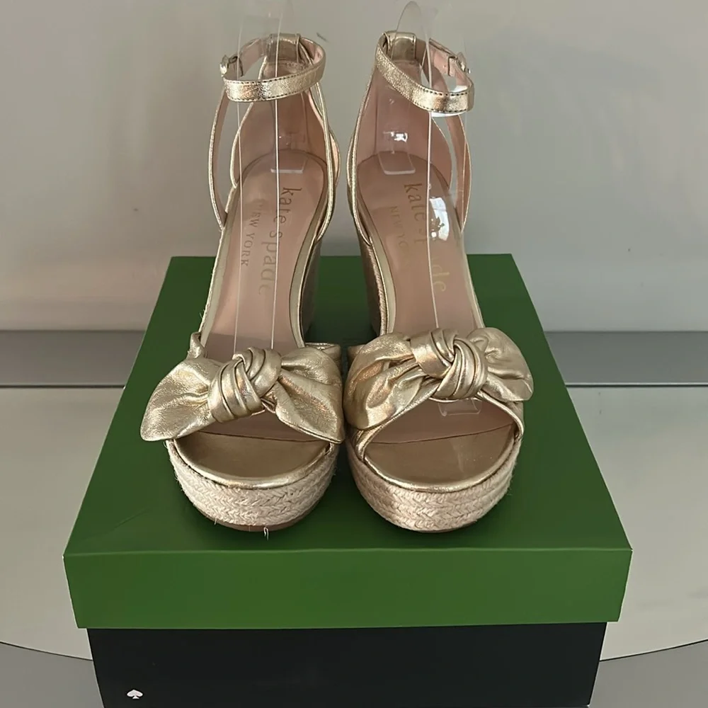 NIB Kate Spade Tianna Espadrille Wedge Gold Metallic Sandals, Size 11